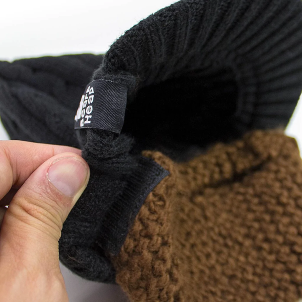 Stilinga kepurė su barzda